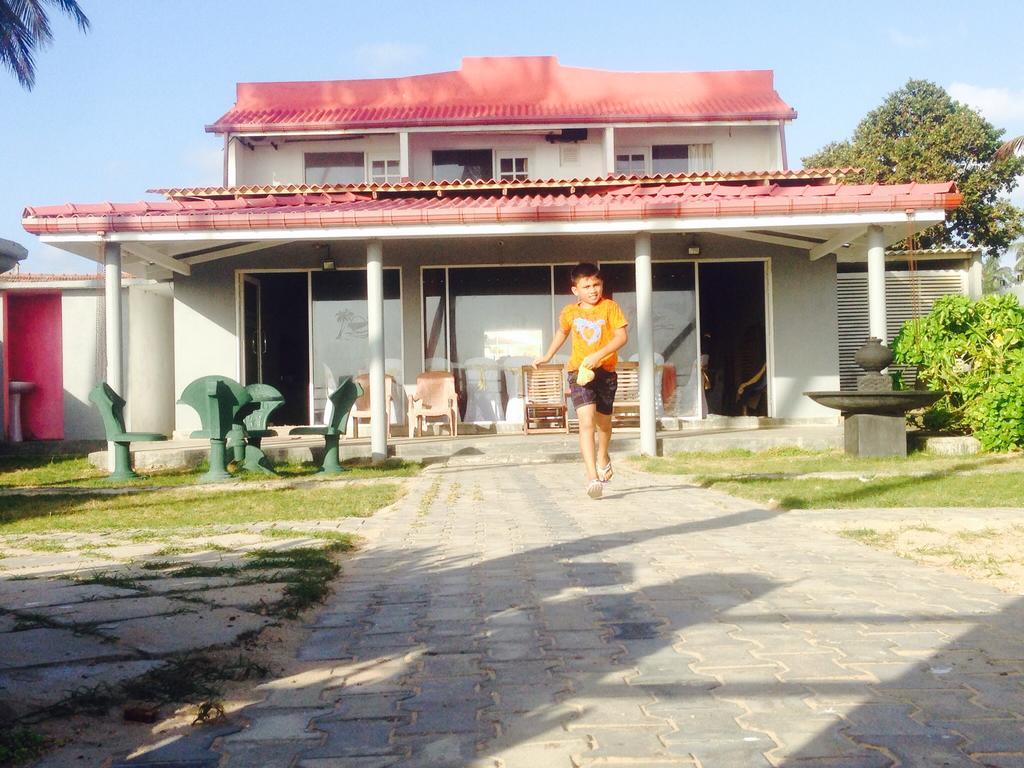 Rainbow Beach Hotel Hikkaduwa Dış mekan fotoğraf