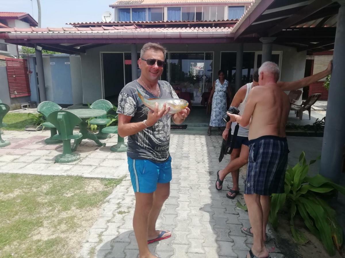 Rainbow Beach Hotel Hikkaduwa Dış mekan fotoğraf