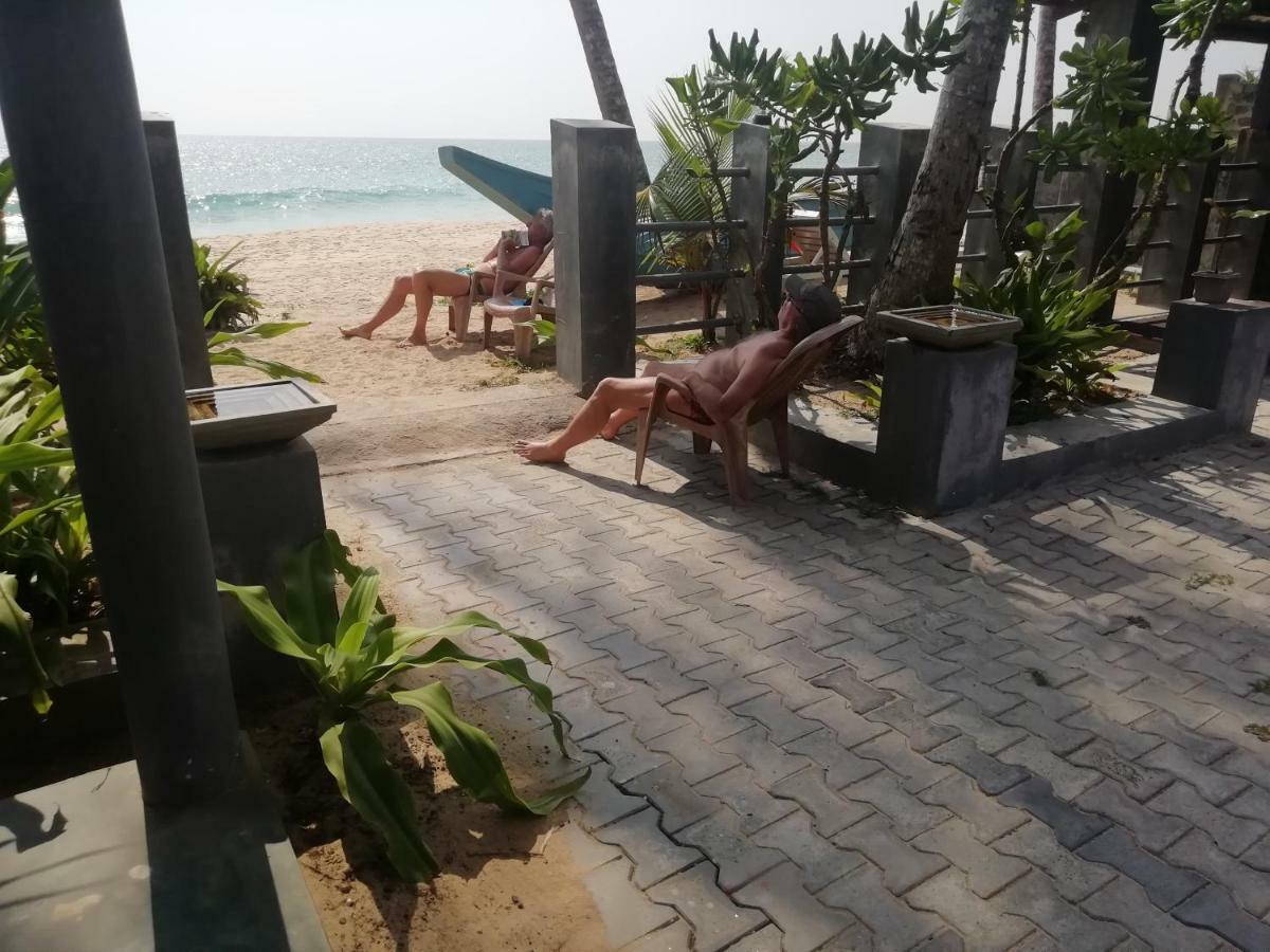 Rainbow Beach Hotel Hikkaduwa Dış mekan fotoğraf